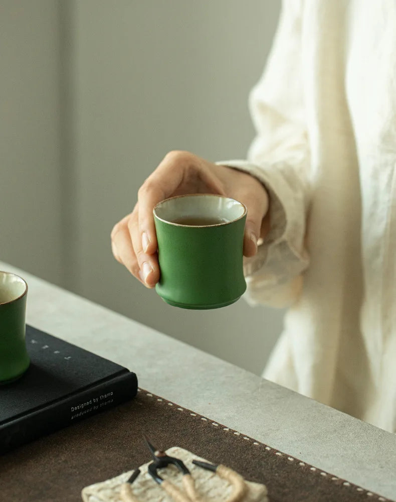 Modern Disposable Ceramic Green Glazed Travel Kung Fu Tea Set High-end Master Cup Ceramic Teacup Bamboo Cup
