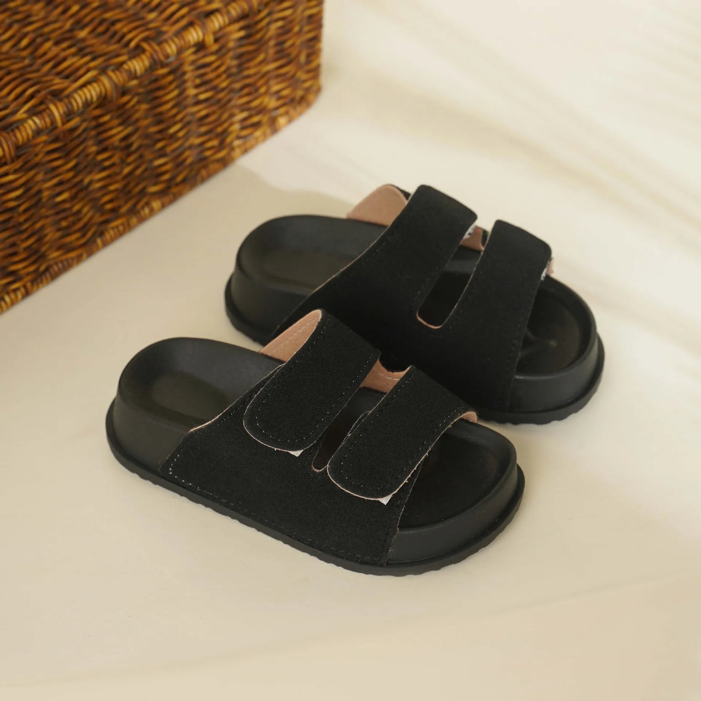 Outside Children Flat Kids Fashion slippers Casual Cute Baby Girls 4 Years Old Casual