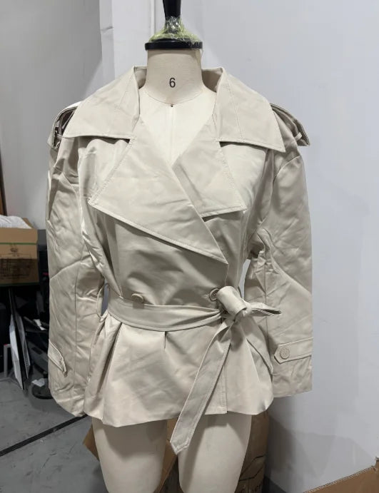 Women Lapel Lace Up Trench Coat Fashion Lace Up Full Sleeve Button Short Thin Windbreak 2026 New Lady Daily Street Outerwear