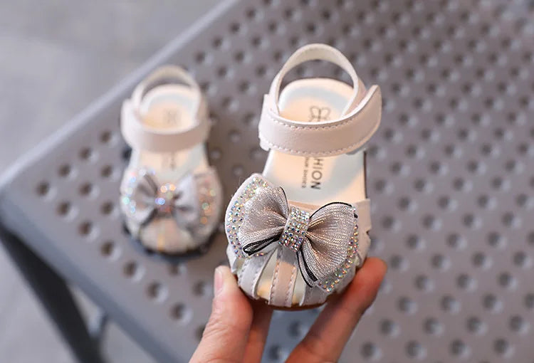 2025 Summer Bow Rhinestone Princess Sandals for Baby Girls Soft Lightweight Toddler Shoes Breathability