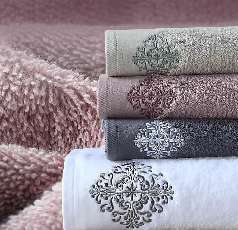 Luxury Bath Towels 5 Star Hotel 80*140CM European Classical 100% Organic Cotton Bath Towel Wholesale White Bath Towels