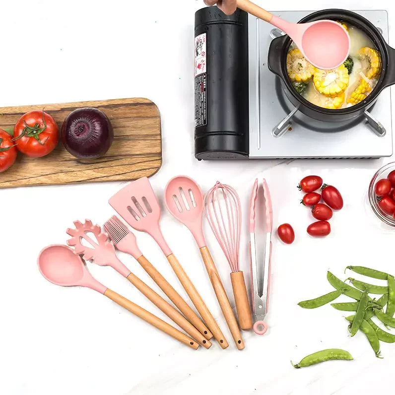 Factory Direct Sale Eco-friendly Organic Silicone Kitchen Tool Set With Wooden Handle