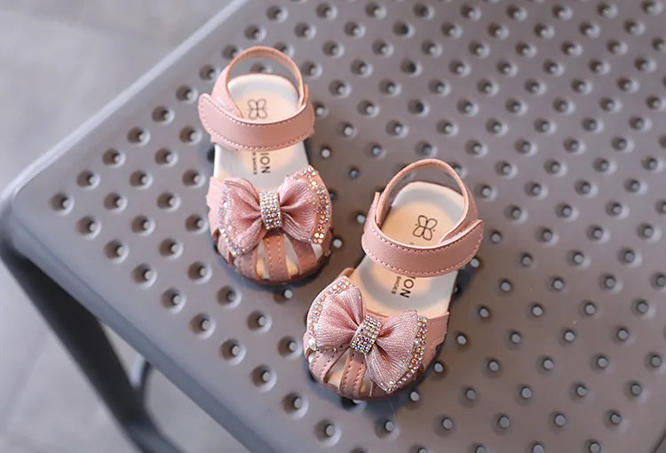 2025 Summer Bow Rhinestone Princess Sandals for Baby Girls Soft Lightweight Toddler Shoes Breathability