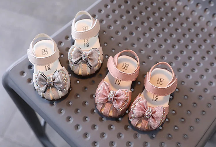 2025 Summer Bow Rhinestone Princess Sandals for Baby Girls Soft Lightweight Toddler Shoes Breathability