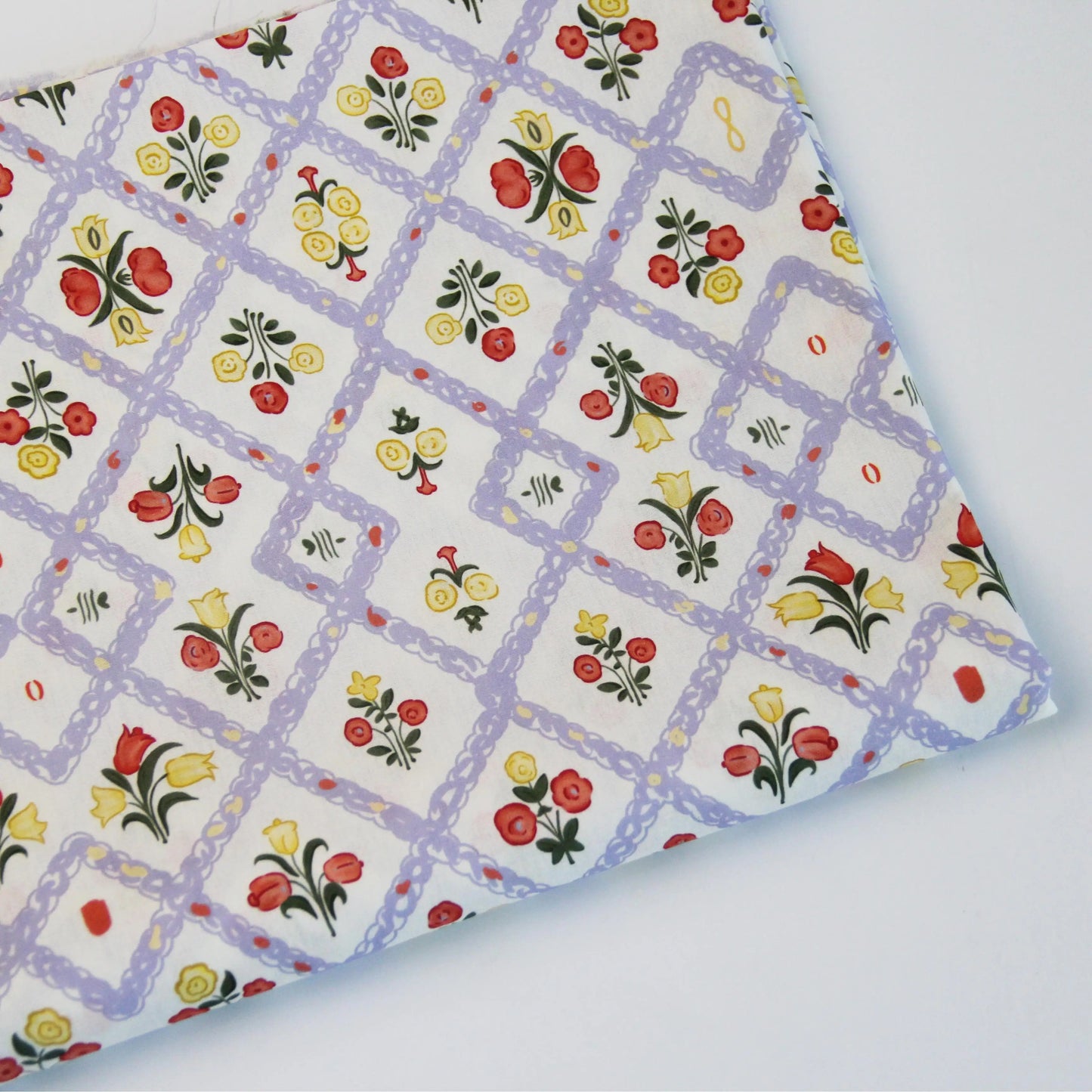 Low MOQ 100% Cotton Floral Printed Woven Fabric Eco-Friendly Organic Home Decor Craft Toy Girls' Dresses Shirts Weddings Bags