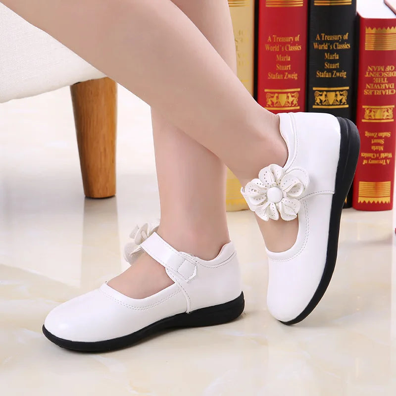 2024 Spring Autumn Girls' Leather Dress Shoes New Baby Princess Table Performance Shoes Style Children's Leather Shoes