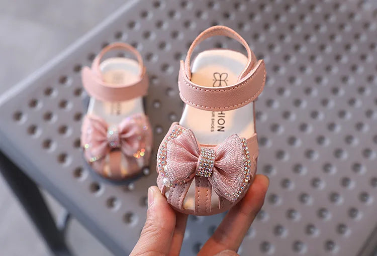 2025 Summer Bow Rhinestone Princess Sandals for Baby Girls Soft Lightweight Toddler Shoes Breathability