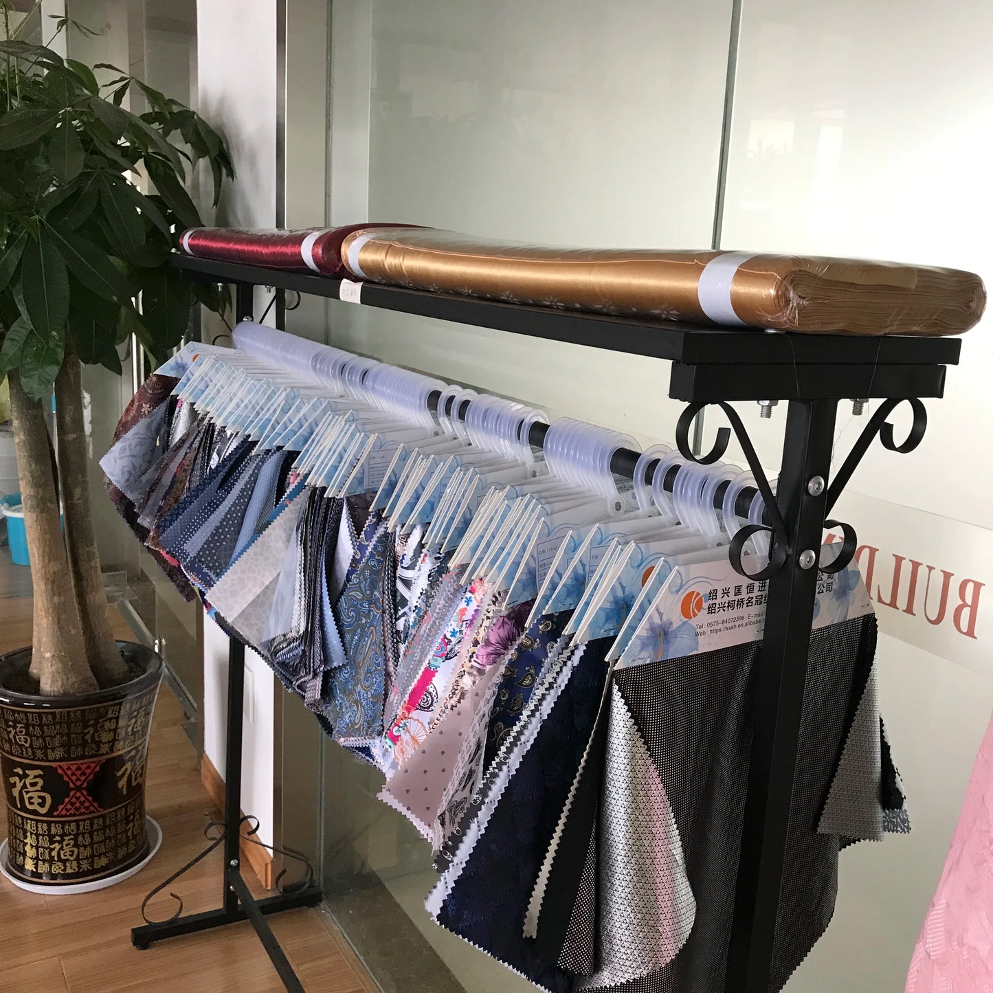 Ready Ship Organic Cotton Poplin Fabric 100% Cotton 120gsm Customizable Design Breathable Anti-Static for Bags Curtains Shirts