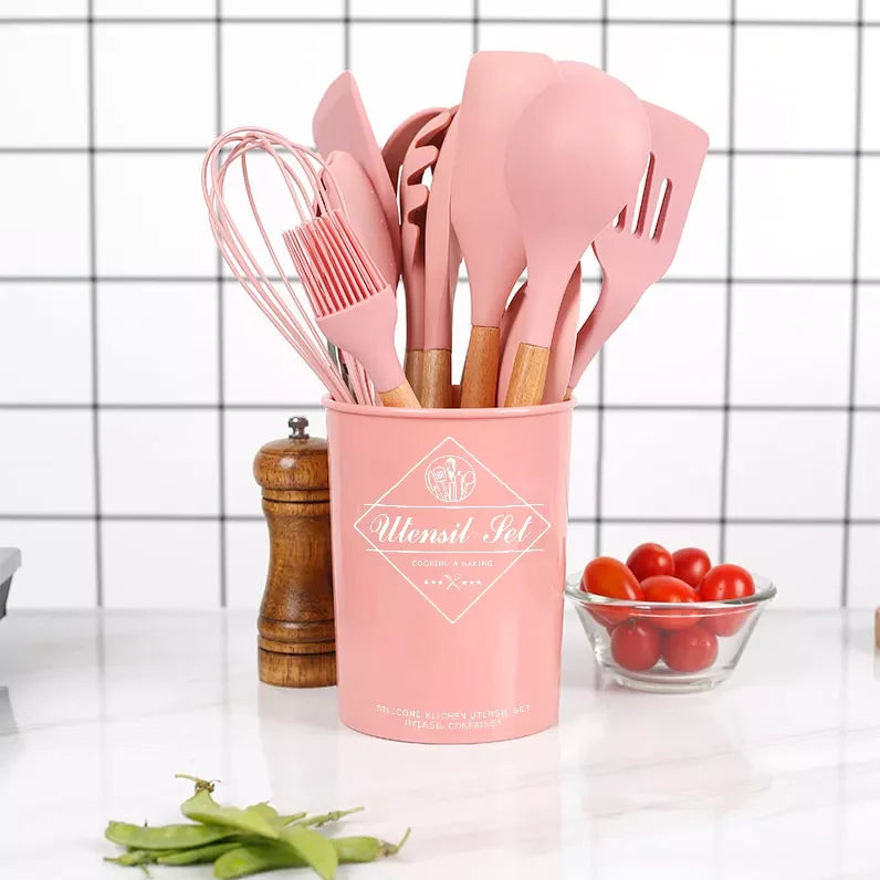 Factory Direct Sale Eco-friendly Organic Silicone Kitchen Tool Set With Wooden Handle