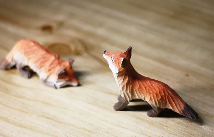 Modern Art Fox Wood Carving Ornaments Solid Wood Handicrafts Red White Foxes Home Decor Desk Decor Animal Figurine Statue