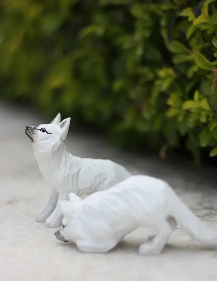 Modern Art Fox Wood Carving Ornaments Solid Wood Handicrafts Red White Foxes Home Decor Desk Decor Animal Figurine Statue