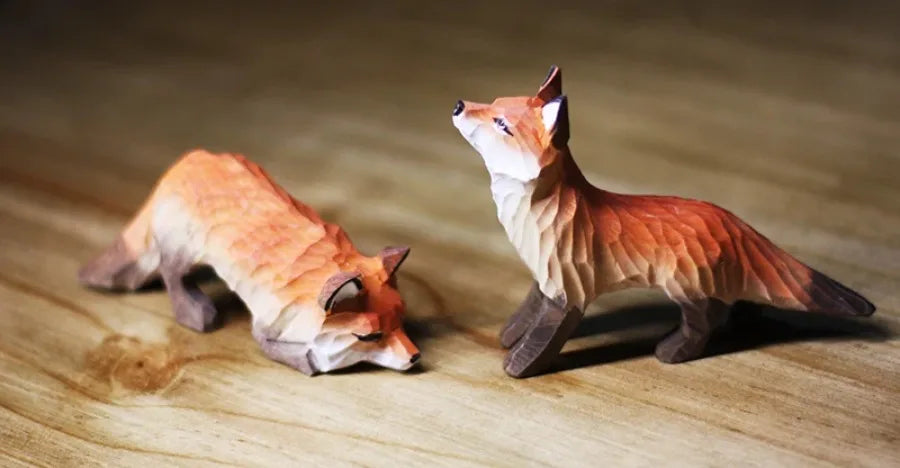 Modern Art Fox Wood Carving Ornaments Solid Wood Handicrafts Red White Foxes Home Decor Desk Decor Animal Figurine Statue