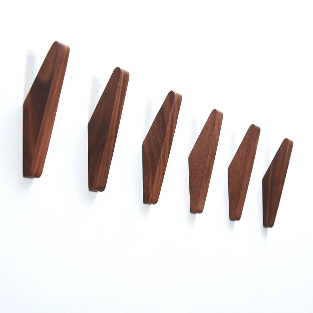 Natural Black Walnut Wood Hook Wall Key Decorative Holder Hook Clothes Robe Handbag Hanger Scarf Towel Hook Home Decorative Hook