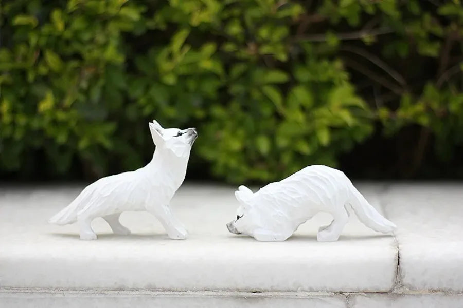 Modern Art Fox Wood Carving Ornaments Solid Wood Handicrafts Red White Foxes Home Decor Desk Decor Animal Figurine Statue